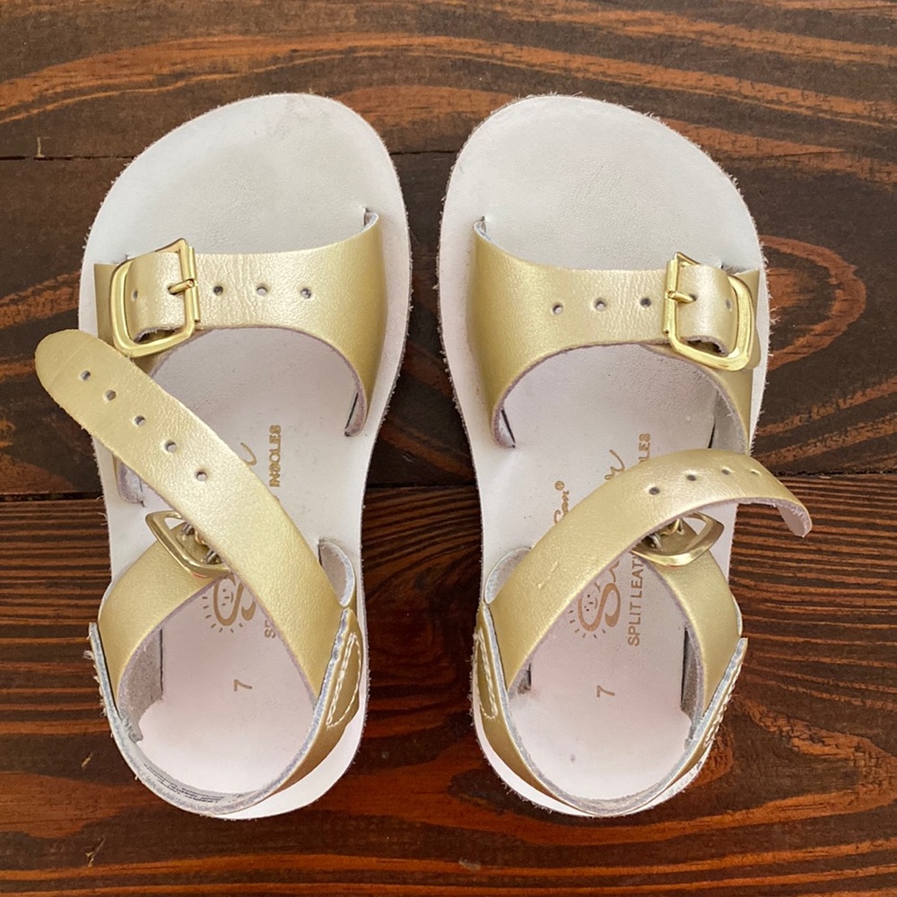 Sun Sans Toddler Girl Gold Sandals … like new!